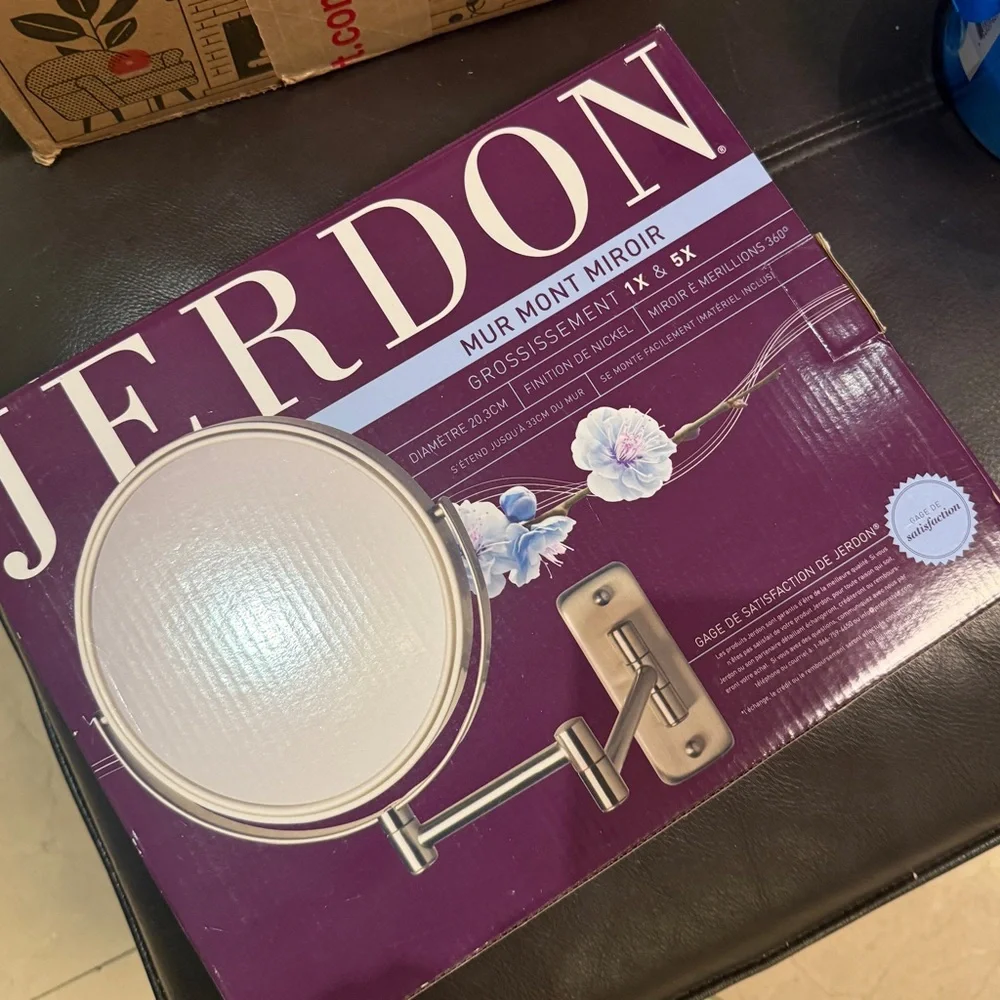 Jerdon Make up Wall-Mounted Mirror